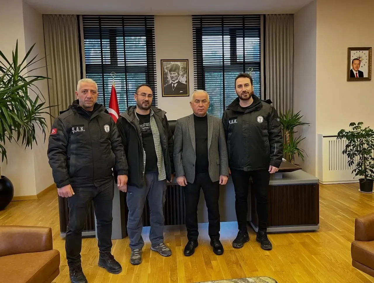 Şile Arama Kurtarma Derneği'nden Kaymakam Mustafa Çit'e Ziyaret Şile Arama Kurtarma Derneği'nden Kaymakam Mustafa Çit'e Ziyaret