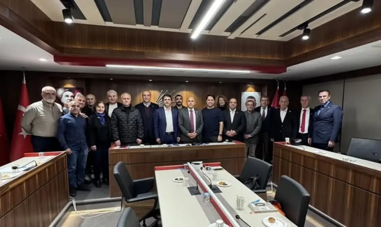 CHP'den İşçi ve Esnaf Odaklı Strateji Toplantısı CHP'den İşçi ve Esnaf Odaklı Strateji Toplantısı