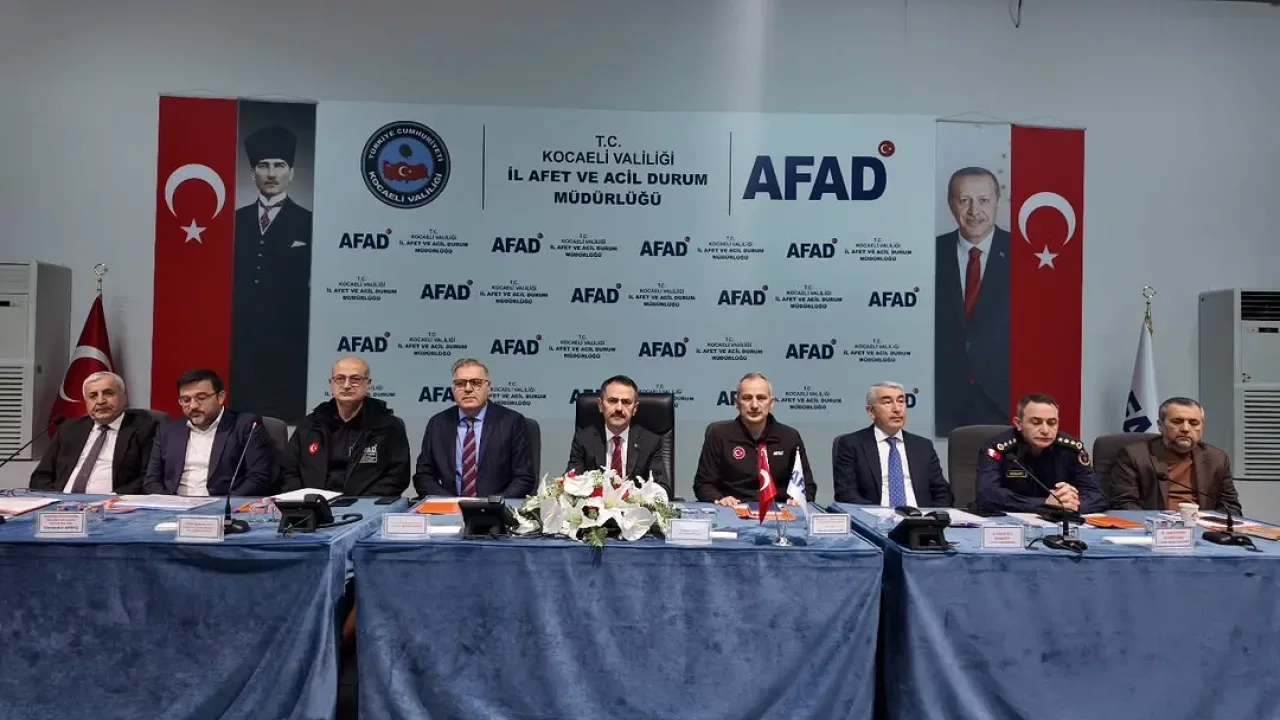 Kocaeli'de Afet Risk Azaltma Planı Masaya Yatırıldı Kocaeli'de Afet Risk Azaltma Planı Masaya Yatırıldı