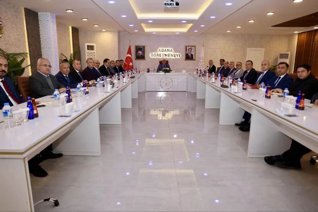 Adana'da Eğitim Değerlendirme Toplantısı Gerçekleştirildi Adana'da Eğitim Değerlendirme Toplantısı Gerçekleştirildi