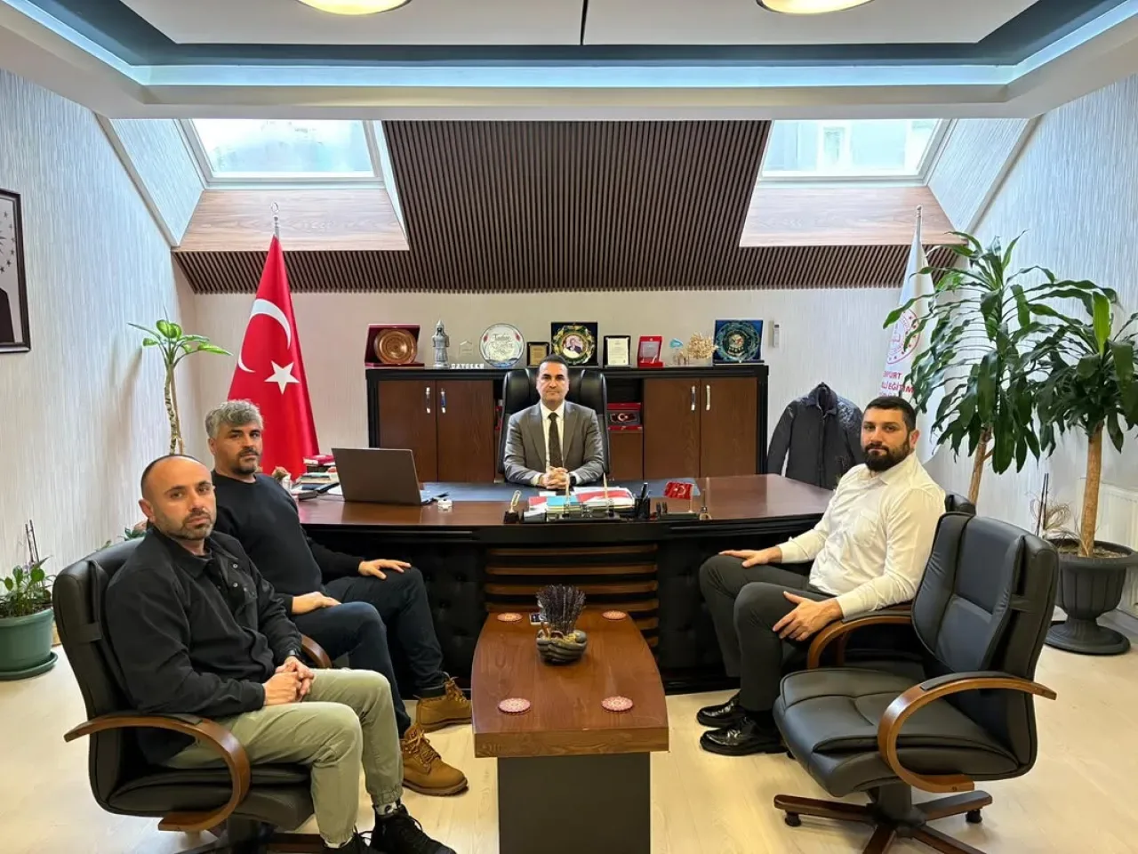 Esenyurt'ta Eğitimde Yeni Dönem: Türkiye Yüzyılı Maarif Modeli İçin İstişareler Sürüyor Esenyurt'ta Eğitimde Yeni Dönem: Türkiye Yüzyılı Maarif Modeli İçin İstişareler Sürüyor