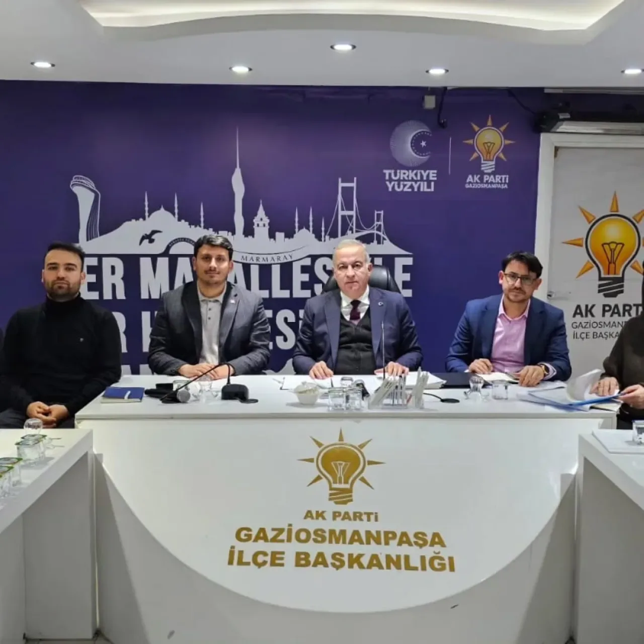 AK Parti Gaziosmanpaşa'da İlçe Yönetim Kurulu Toplantısı Gerçekleştirildi AK Parti Gaziosmanpaşa'da İlçe Yönetim Kurulu Toplantısı Gerçekleştirildi