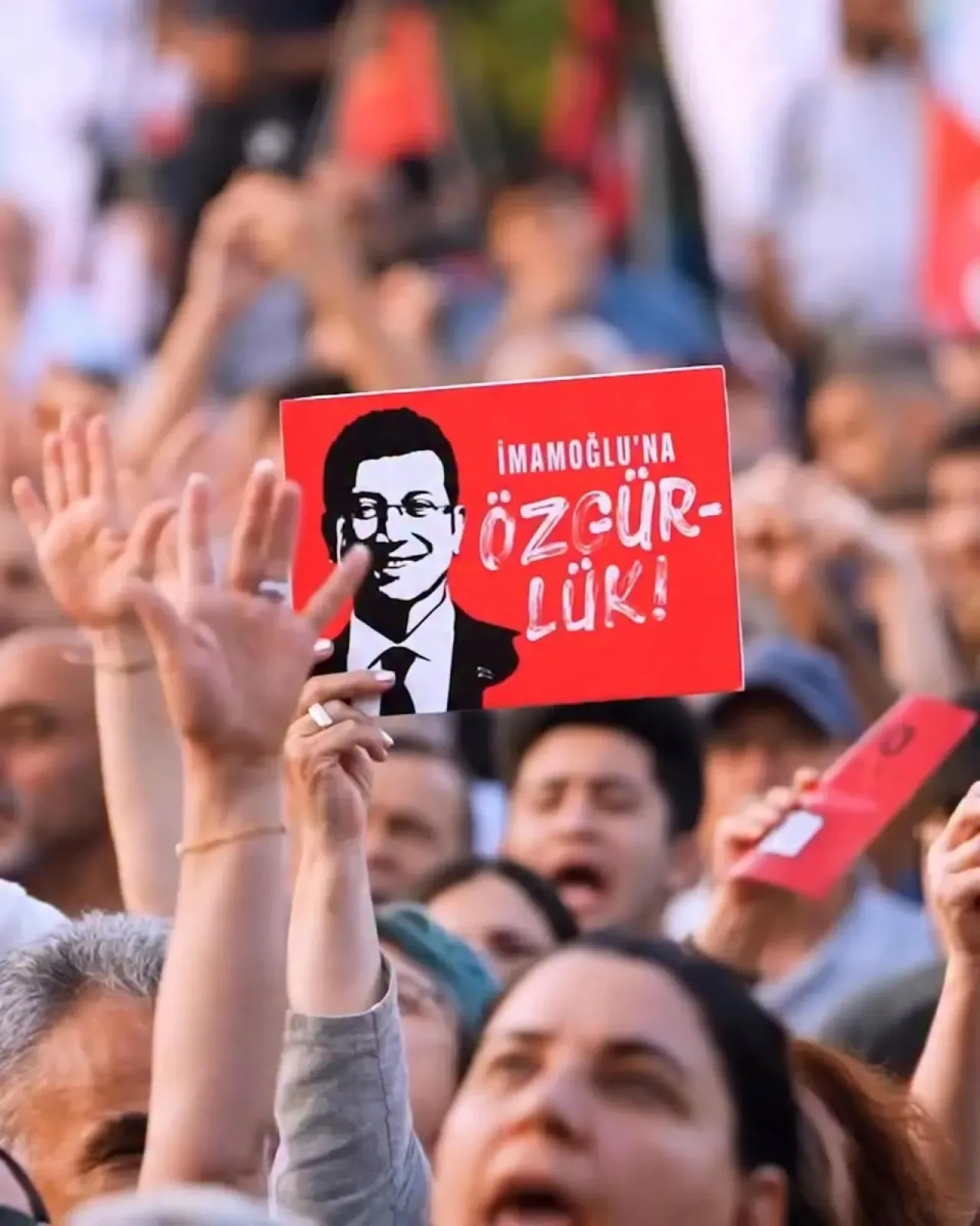 CHP'li Sümer'den Asgari Ücrete Sert Tepki: "Geçim Ücreti Değildir" CHP'li Sümer'den Asgari Ücrete Sert Tepki: "Geçim Ücreti Değildir"