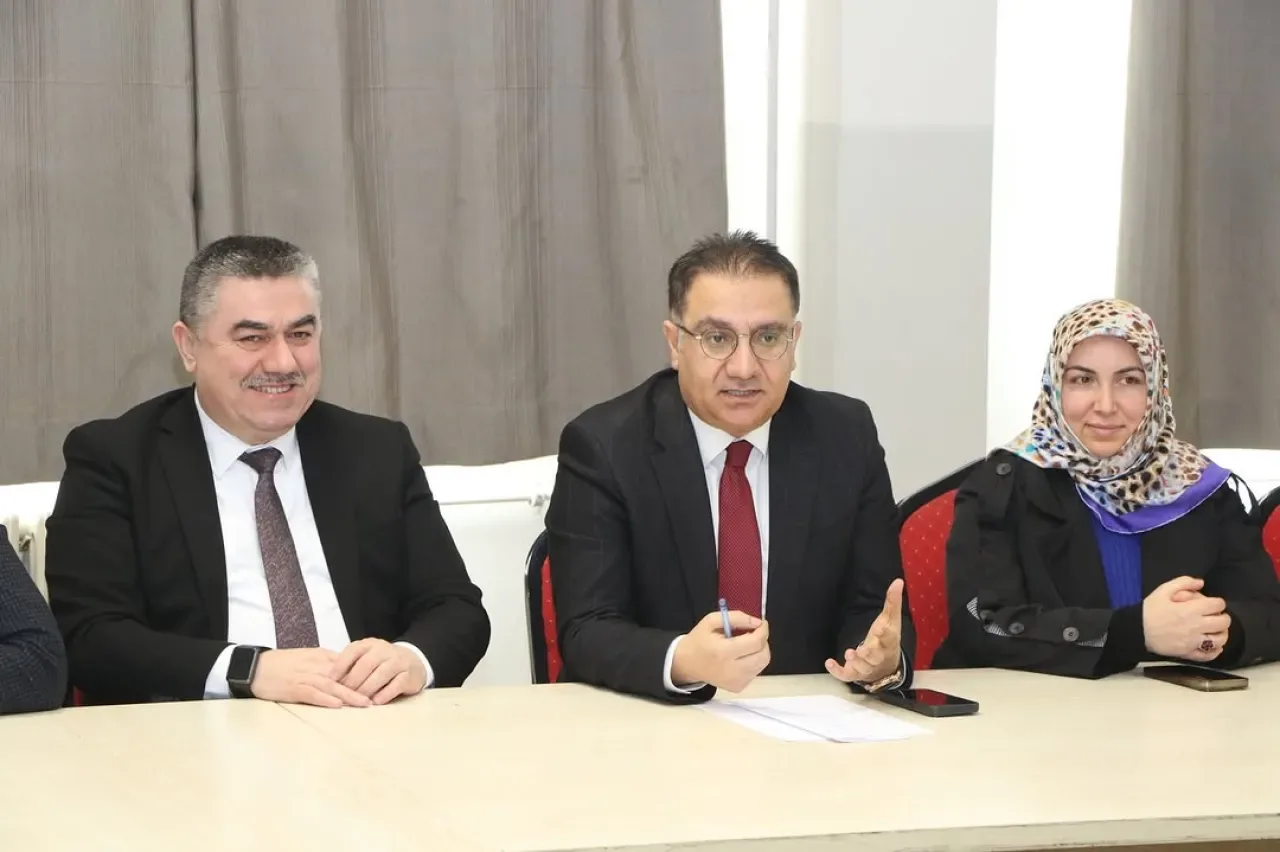 Sancaktepe'de Eğitim Zirvesi: Ortaokul Müdürleri Yeni Dönem İçin Bir Araya Geldi Sancaktepe'de Eğitim Zirvesi: Ortaokul Müdürleri Yeni Dönem İçin Bir Araya Geldi