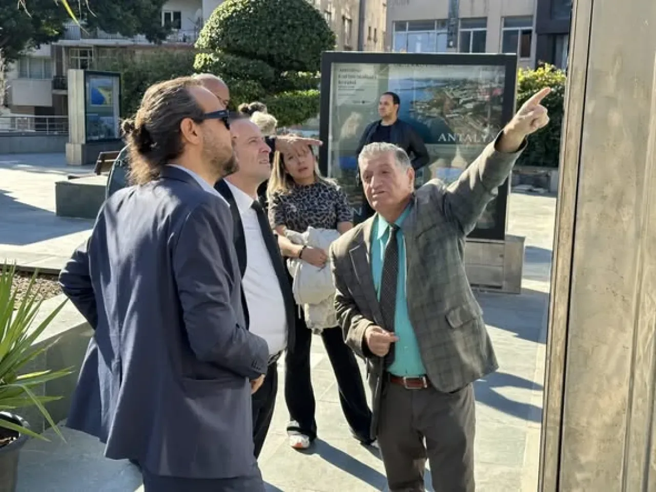 Antalya'nın Tarihi Hafızası: Kartpostallarla Yolculuk Başladı Antalya'nın Tarihi Hafızası: Kartpostallarla Yolculuk Başladı