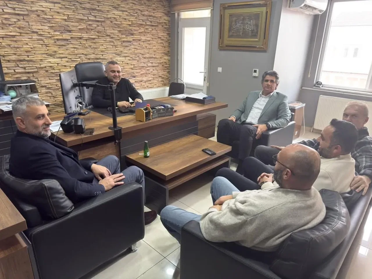 Kartepe'de Siyaset Arenası: Başkan Kocaman ve İlçe Başkanı Yılmaz'tan İş Birliği Mesajı Kartepe'de Siyaset Arenası: Başkan Kocaman ve İlçe Başkanı Yılmaz'tan İş Birliği Mesajı