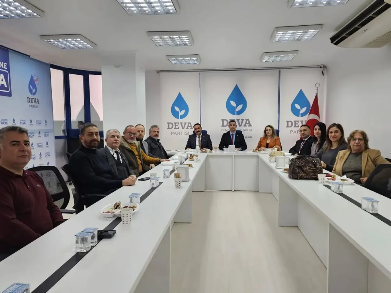Deva Partisi'nden Kocaeli ve Balıkesir Arasında Stratejik İstişare Deva Partisi'nden Kocaeli ve Balıkesir Arasında Stratejik İstişare