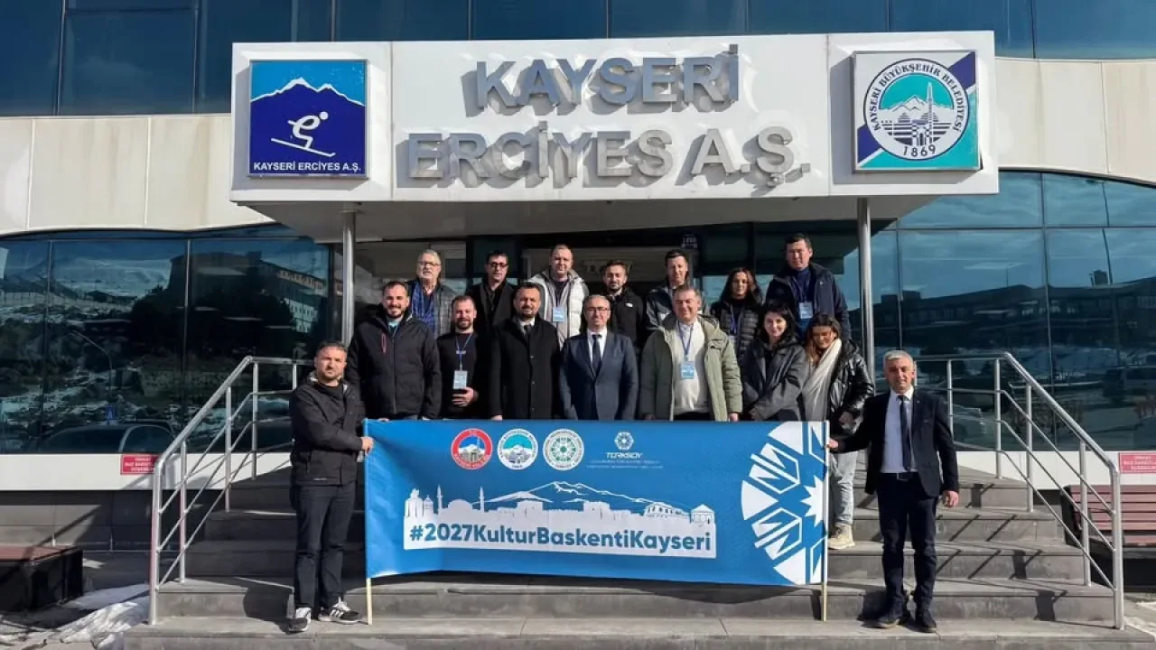 Türk Dünyası Kayak Merkezleri İlk Kez Erciyes'te Buluştu Türk Dünyası Kayak Merkezleri İlk Kez Erciyes'te Buluştu