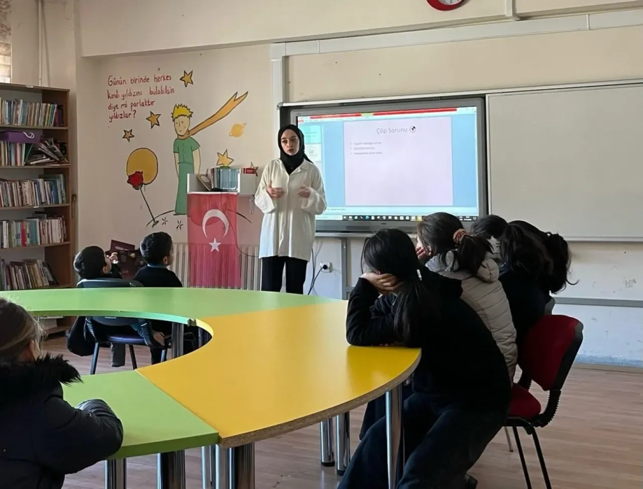 Kızılcahamam'da Öğrencilere Sıfır Atık Eğitimi Kızılcahamam'da Öğrencilere Sıfır Atık Eğitimi