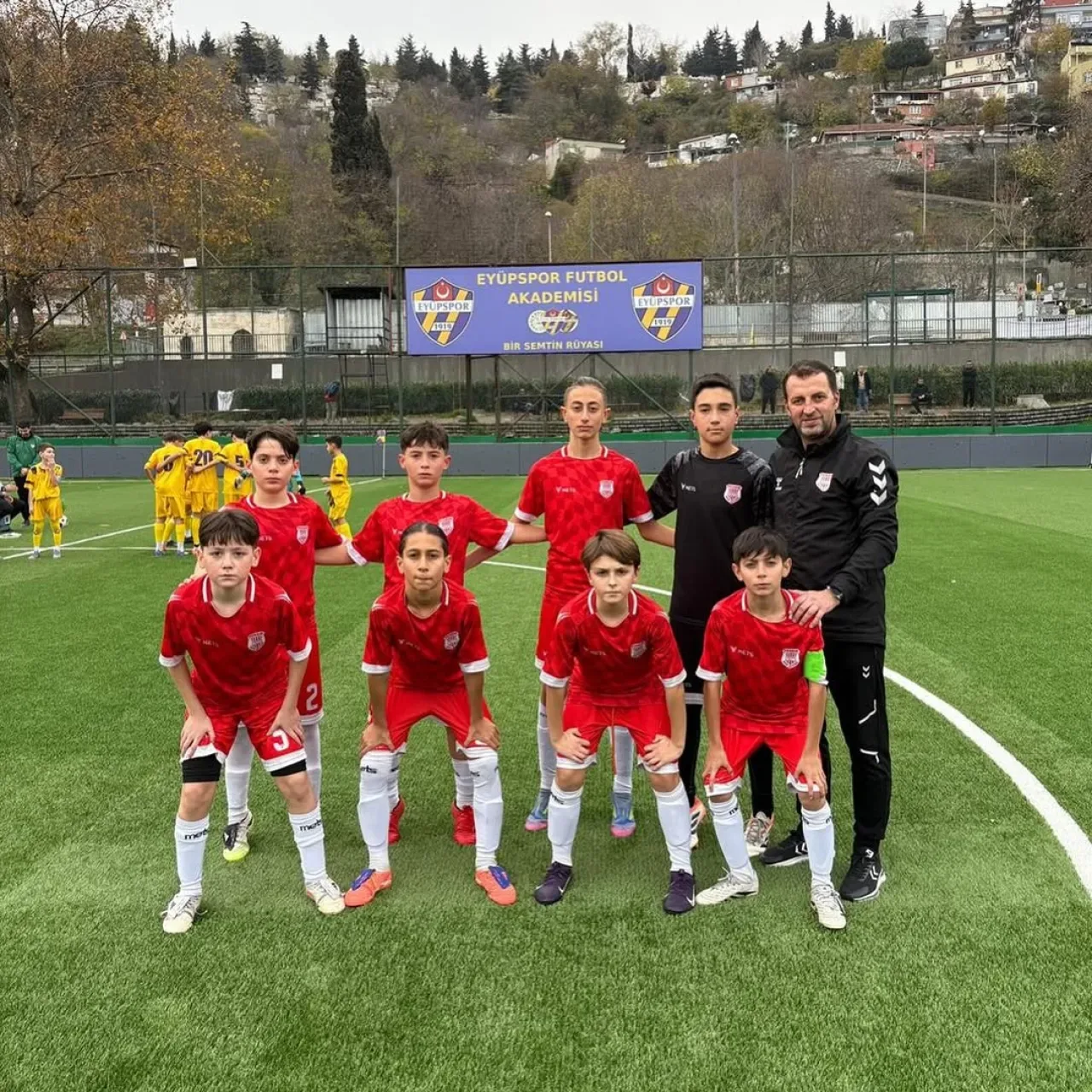 Pendikspor U12 Takımı, Eyüpspor Karşısında Değerli Bir Beraberlik Aldı Pendikspor U12 Takımı, Eyüpspor Karşısında Değerli Bir Beraberlik Aldı