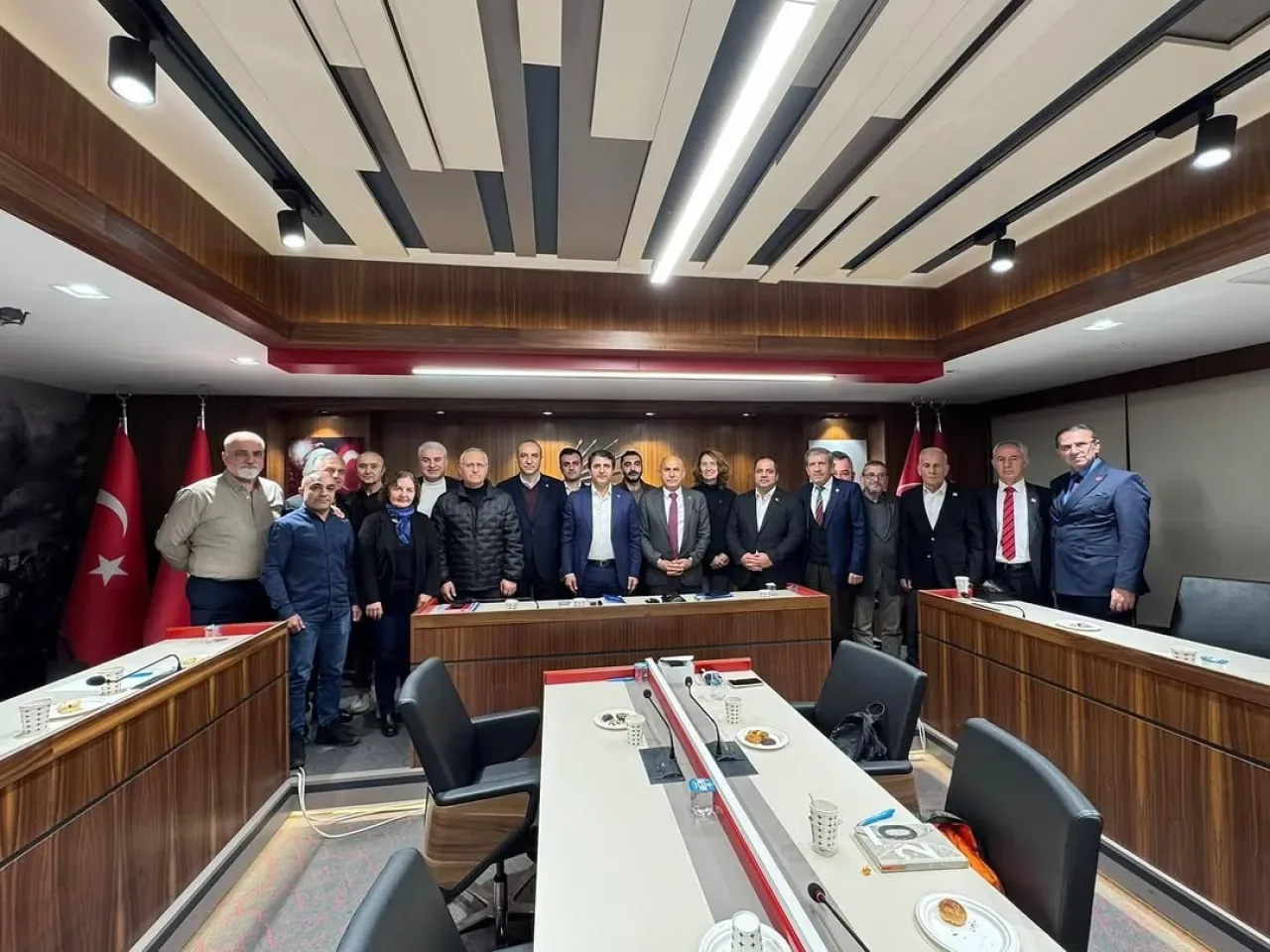 CHP Pendik'ten Emek Komisyonu'na Anlamlı Katılım CHP Pendik'ten Emek Komisyonu'na Anlamlı Katılım
