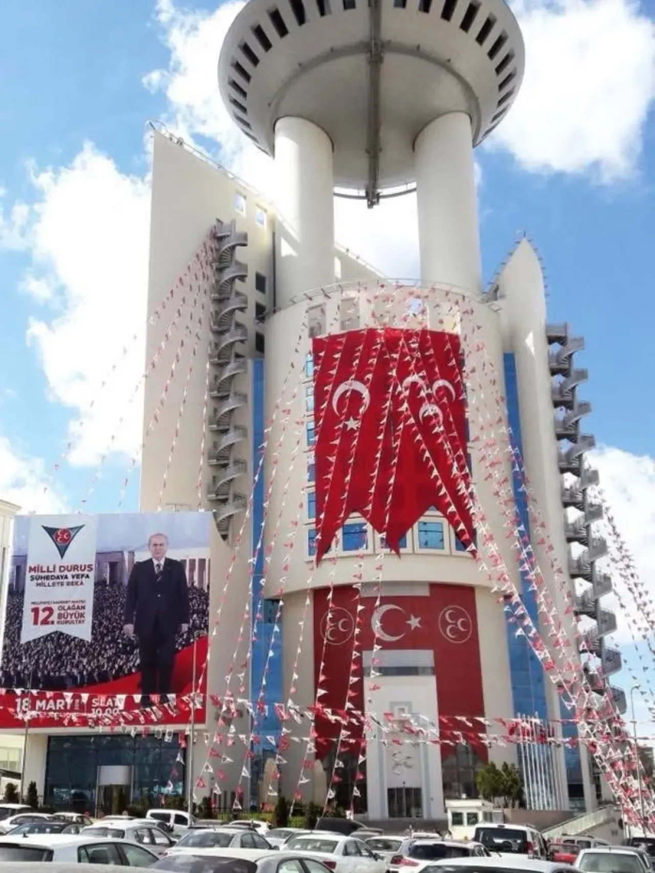 MHP Beylikdüzü'nde Yeni İlçe Başkanlığı Seçimi Heyecanı MHP Beylikdüzü'nde Yeni İlçe Başkanlığı Seçimi Heyecanı