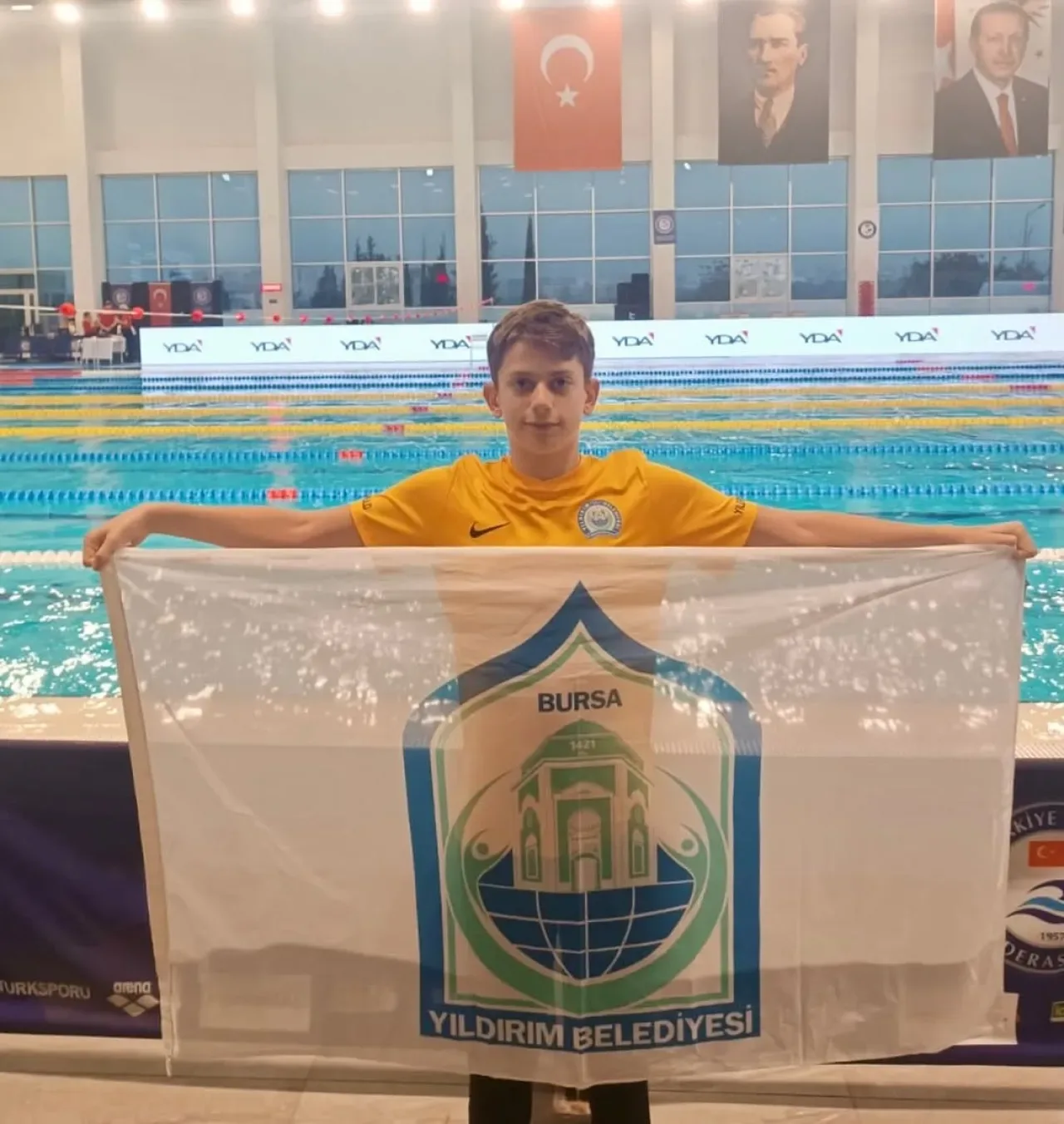 Yıldırım Belediyesporlu Çınar Buldağ, Yüzmede Çifte Türkiye Şampiyonu Oldu ve Milli Takıma Seçildi Yıldırım Belediyesporlu Çınar Buldağ, Yüzmede Çifte Türkiye Şampiyonu Oldu ve Milli Takıma Seçildi