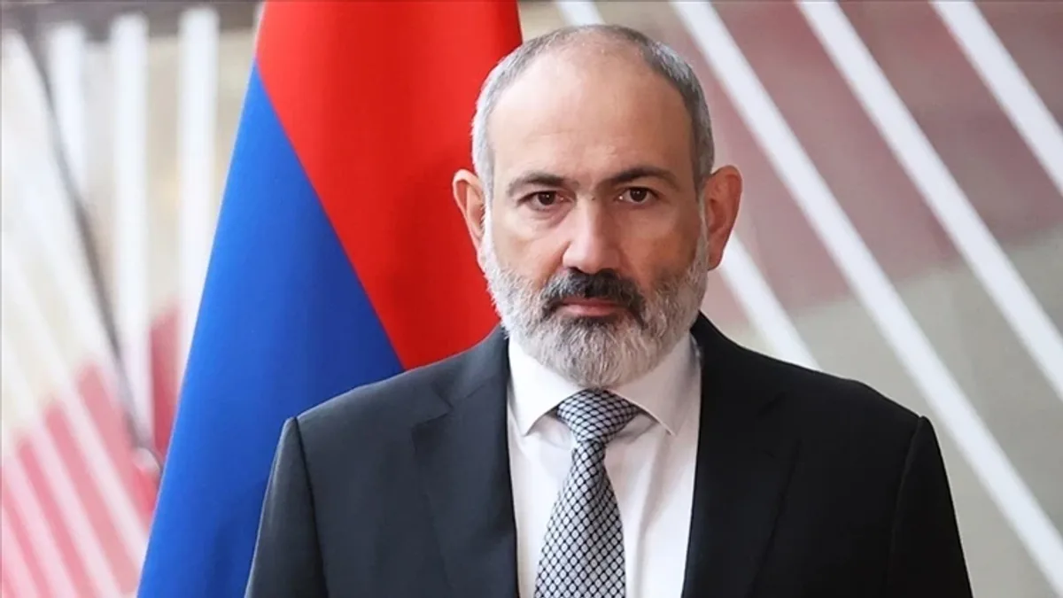 Ermenistan'da Siyasi Devrim: Başbakan Nikol Paşinyan ve Kabinesi İstifa Etti Ermenistan'da Siyasi Devrim: Başbakan Nikol Paşinyan ve Kabinesi İstifa Etti