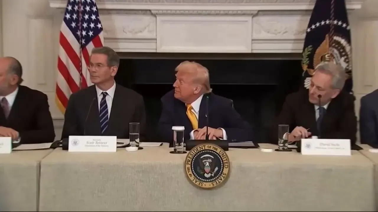 Trump ve Nazarov Beyaz Saray'da: Kripto Düzenlemelerinde Yeni Bir Sayfa mı Açılıyor? Trump ve Nazarov Beyaz Saray'da: Kripto Düzenlemelerinde Yeni Bir Sayfa mı Açılıyor?