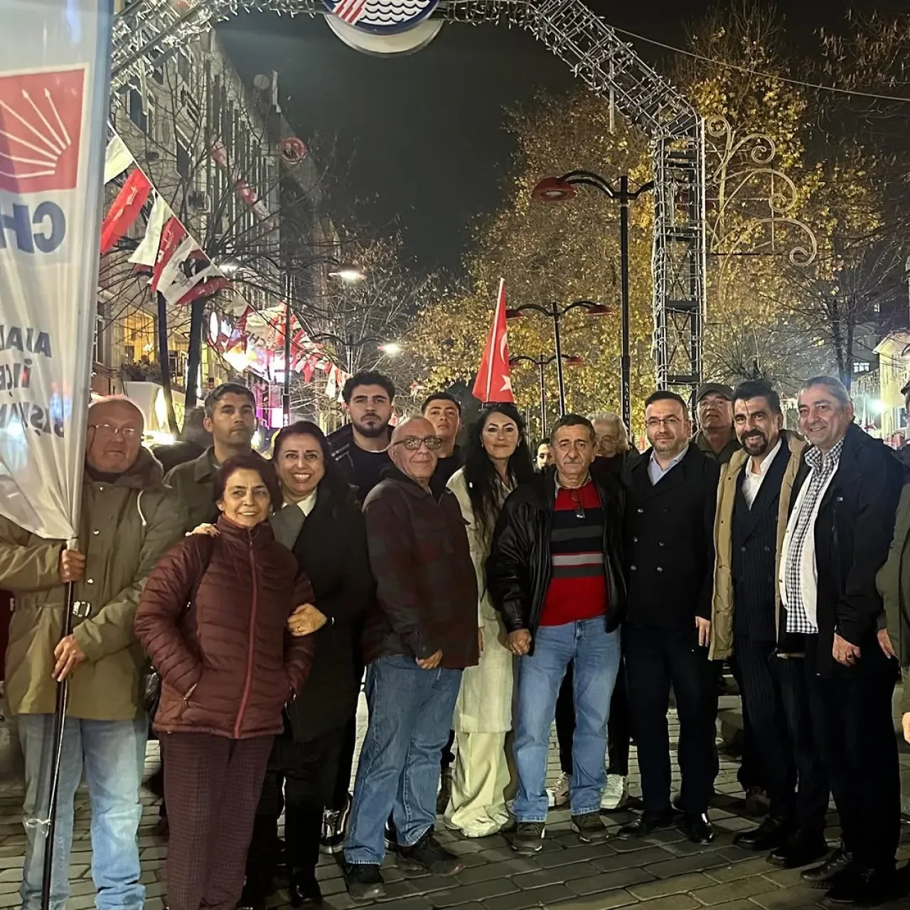 CHP Gençliği, Kağıthane Mitinginde "Değişimin Gücü"nü Alanlara Taşıdı CHP Gençliği, Kağıthane Mitinginde "Değişimin Gücü"nü Alanlara Taşıdı