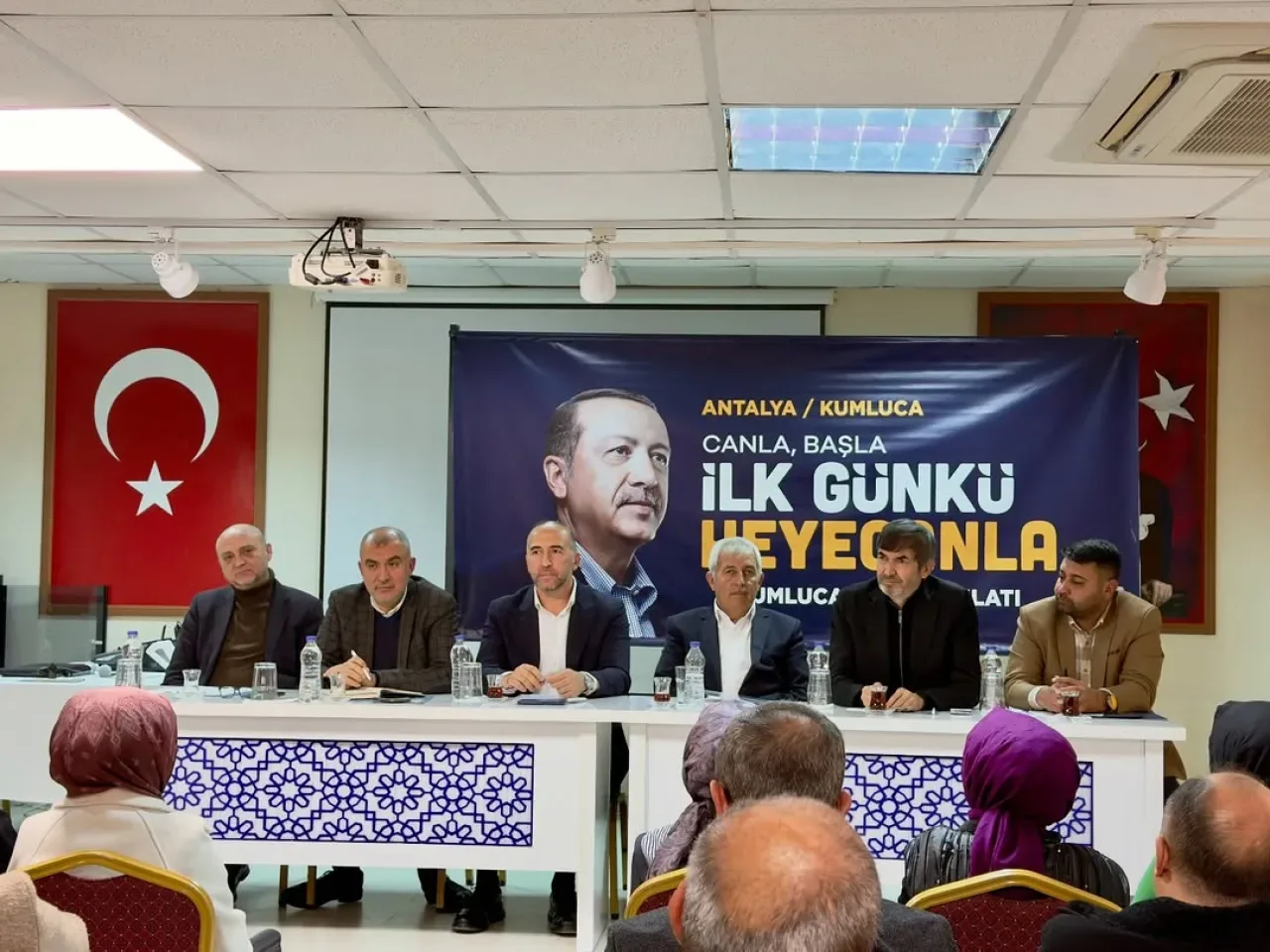 Kumluca AK Parti'de Kritik Danışma Kurulu Toplantısı Gerçekleştirildi Kumluca AK Parti'de Kritik Danışma Kurulu Toplantısı Gerçekleştirildi