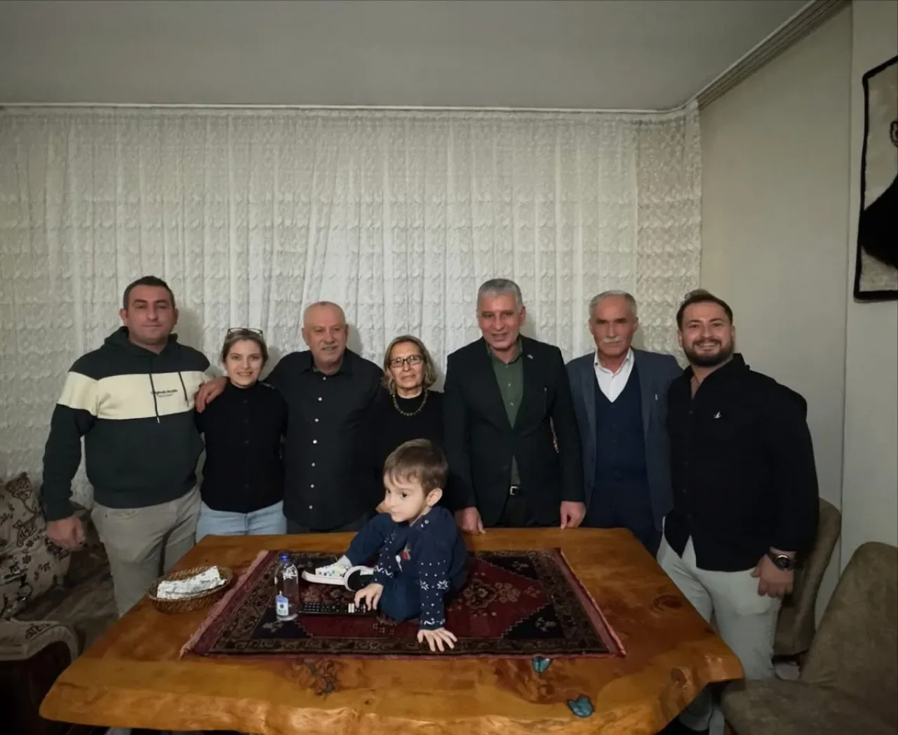 MHP Sarıçam, "Hayırlı Günler Komşum" Ziyaretleri ile Gönüllere Dokunuyor MHP Sarıçam, "Hayırlı Günler Komşum" Ziyaretleri ile Gönüllere Dokunuyor