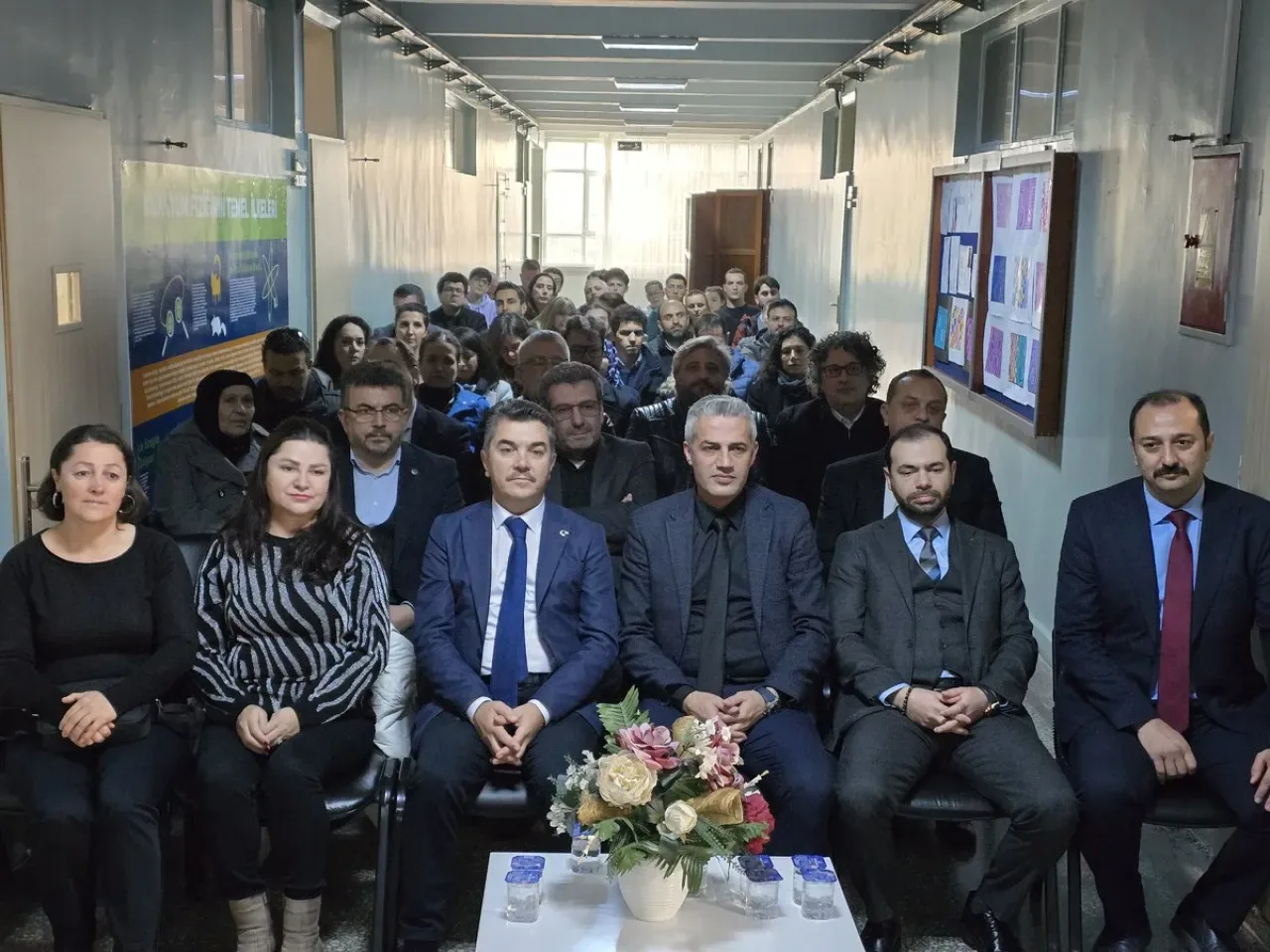 Bursa'da Dr. Yasin Dalgıç'ın Anısına Kütüphane Açıldı Bursa'da Dr. Yasin Dalgıç'ın Anısına Kütüphane Açıldı