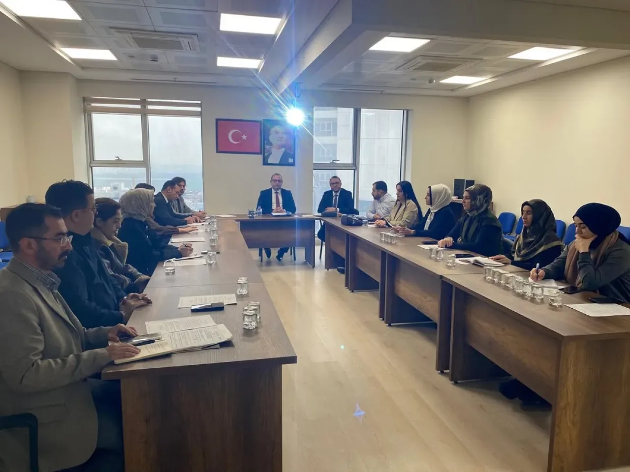 Esenyurt'ta Bağımlılıkla Mücadele için Üst Düzey Toplantı Esenyurt'ta Bağımlılıkla Mücadele için Üst Düzey Toplantı