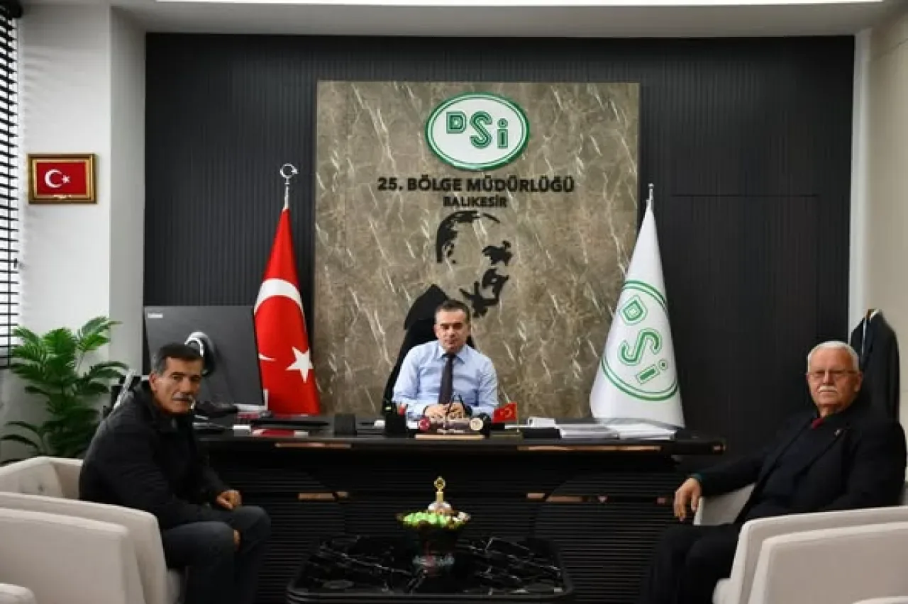 Bandırma ve Erdek Muhtarları DSİ'de Yatırım Görüşmesi Yaptı Bandırma ve Erdek Muhtarları DSİ'de Yatırım Görüşmesi Yaptı