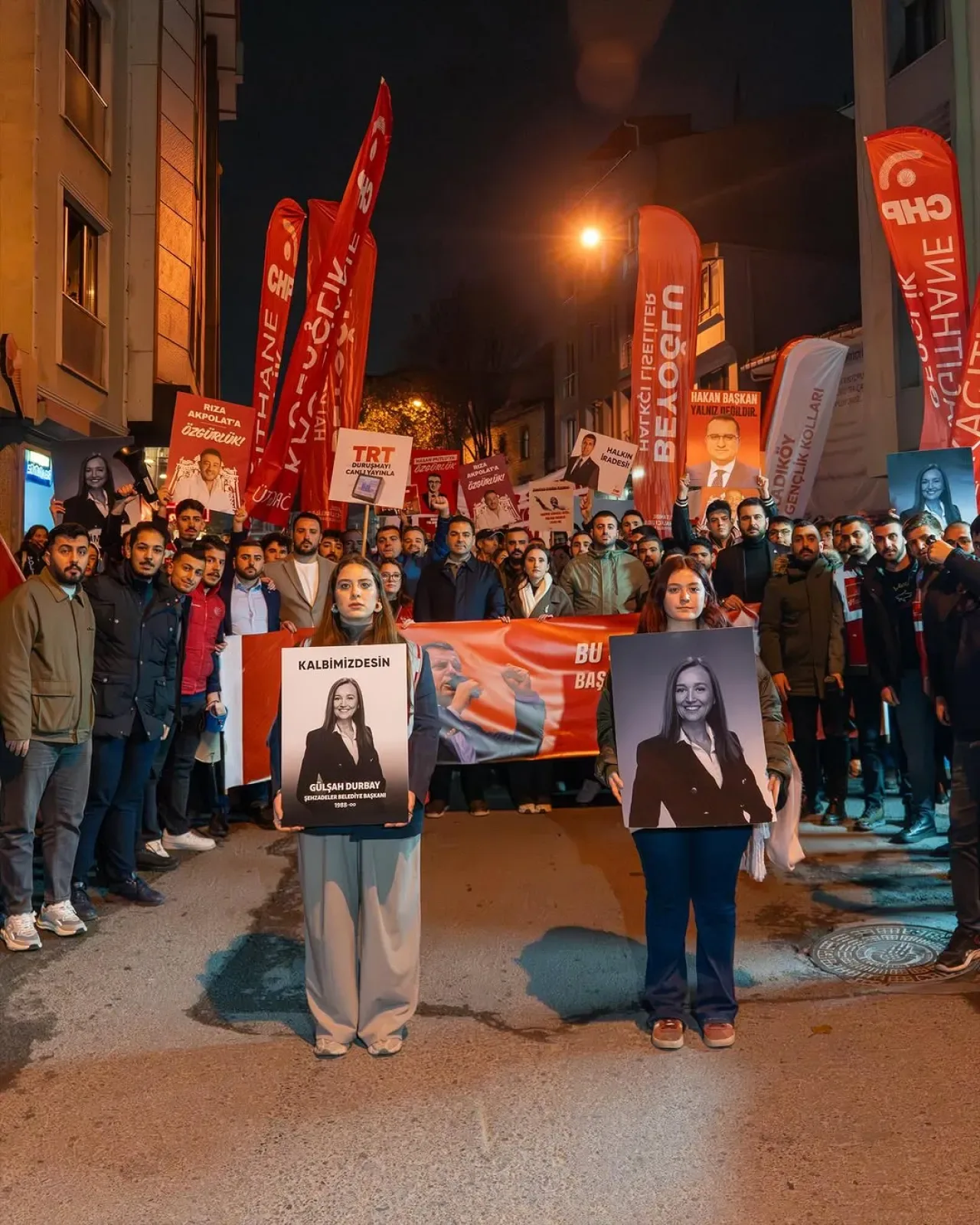 Kağıthane'de Gençlik Hareketi: "Geleceğimize Sahip Çıkıyoruz" Kağıthane'de Gençlik Hareketi: "Geleceğimize Sahip Çıkıyoruz"