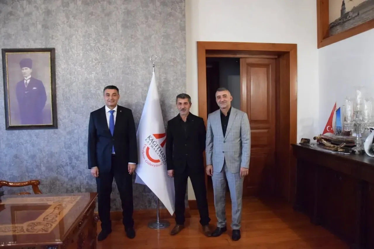 Kağıthane Kaymakamı'ndan Darıcalı Heyete Sıcak Karşılama Kağıthane Kaymakamı'ndan Darıcalı Heyete Sıcak Karşılama