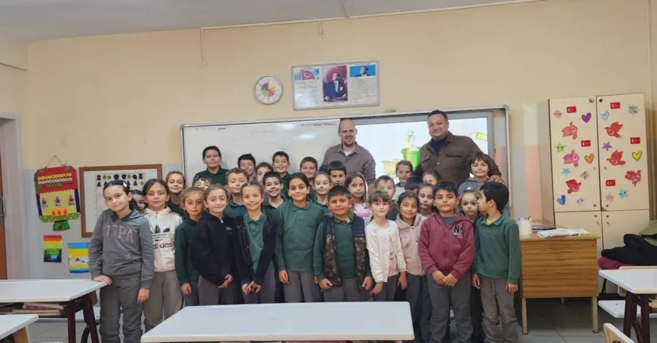 Çatalca'da Geleceğe Yeşil Bir Adım: 3.260 Öğrenciye İklim Değişikliği ve Sıfır Atık Eğitimi Çatalca'da Geleceğe Yeşil Bir Adım: 3.260 Öğrenciye İklim Değişikliği ve Sıfır Atık Eğitimi