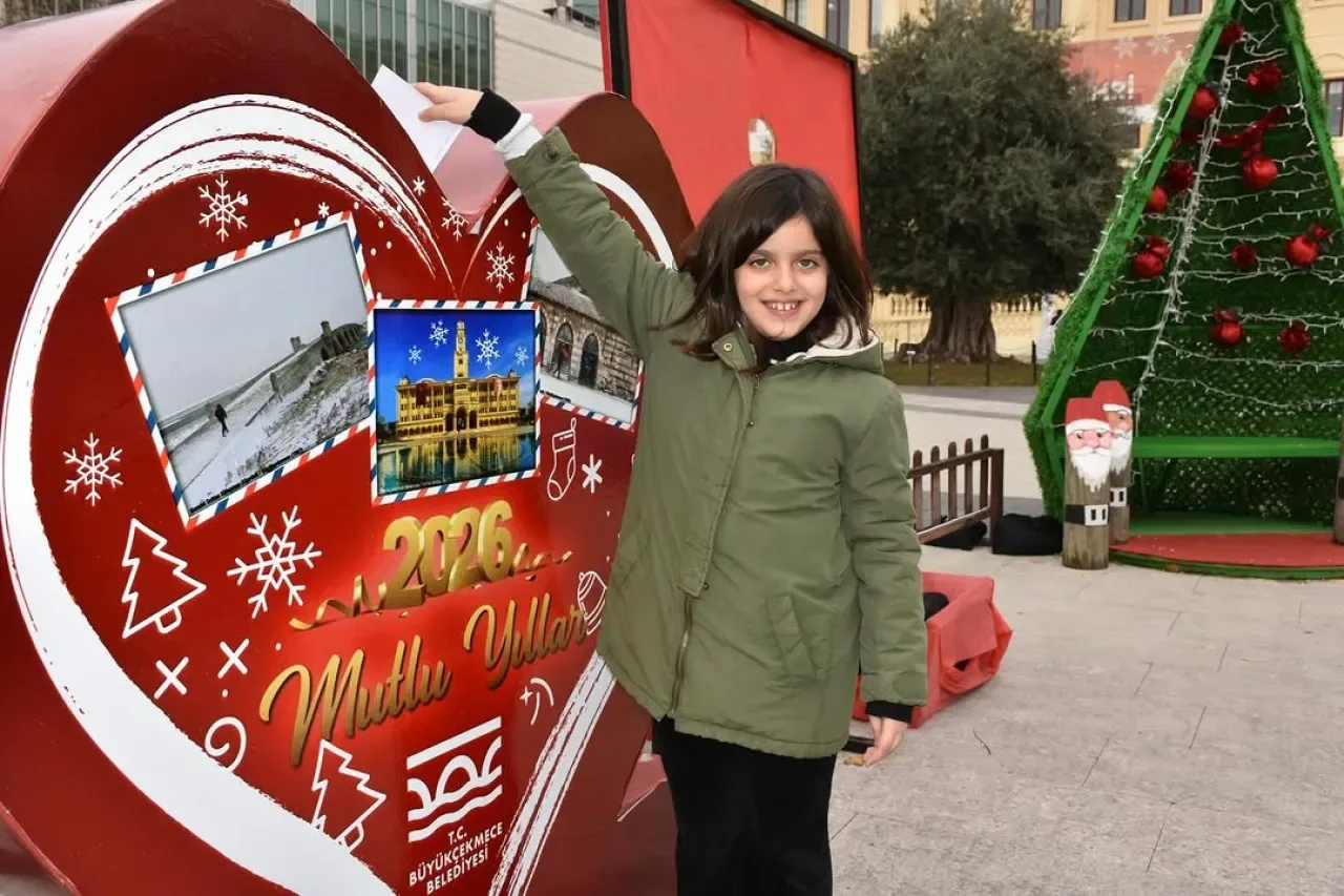Büyükçekmece'de Nostaljik Yılbaşı Projesi: Sevgi Postanesi Açıldı Büyükçekmece'de Nostaljik Yılbaşı Projesi: Sevgi Postanesi Açıldı