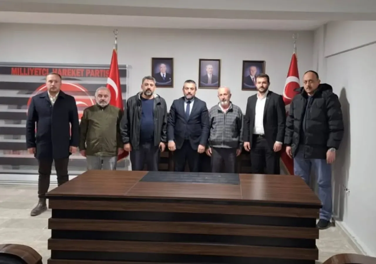 MHP Kahramankazan İlçe Başkanı'na Diyanet-Sen'den Nezaket Ziyareti MHP Kahramankazan İlçe Başkanı'na Diyanet-Sen'den Nezaket Ziyareti