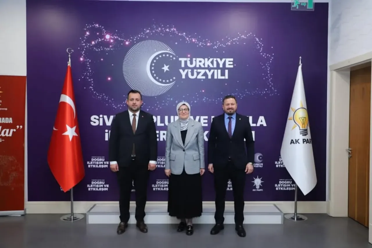 AK Parti'de Birlik ve İstişare Vurgusu: Balıkesir ve Kırklareli İl Başkanları Ankara'da Buluştu AK Parti'de Birlik ve İstişare Vurgusu: Balıkesir ve Kırklareli İl Başkanları Ankara'da Buluştu