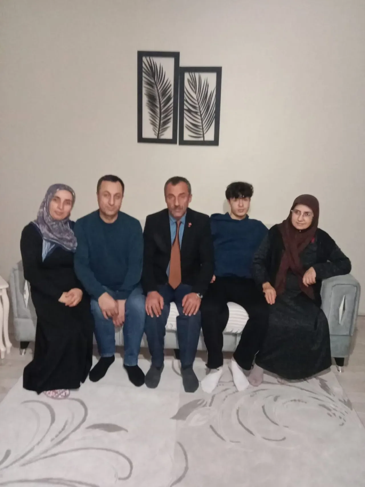 MHP Silivri'den Komşu Ziyareti: "Derdin Derdimizdir" MHP Silivri'den Komşu Ziyareti: "Derdin Derdimizdir"