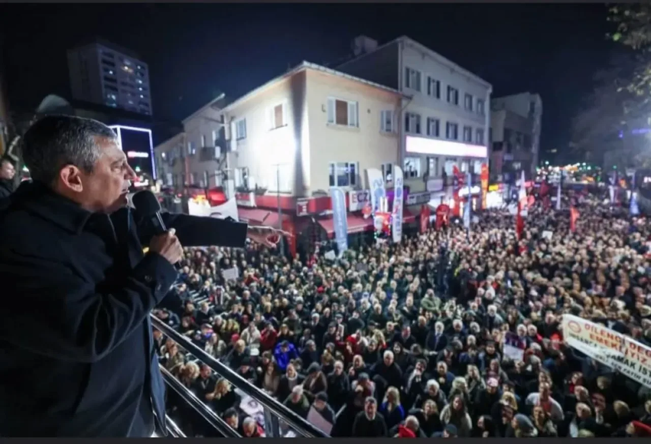 CHP'li Kadınlar Kağıthane'de "Millet İradesi" İçin Buluştu CHP'li Kadınlar Kağıthane'de "Millet İradesi" İçin Buluştu