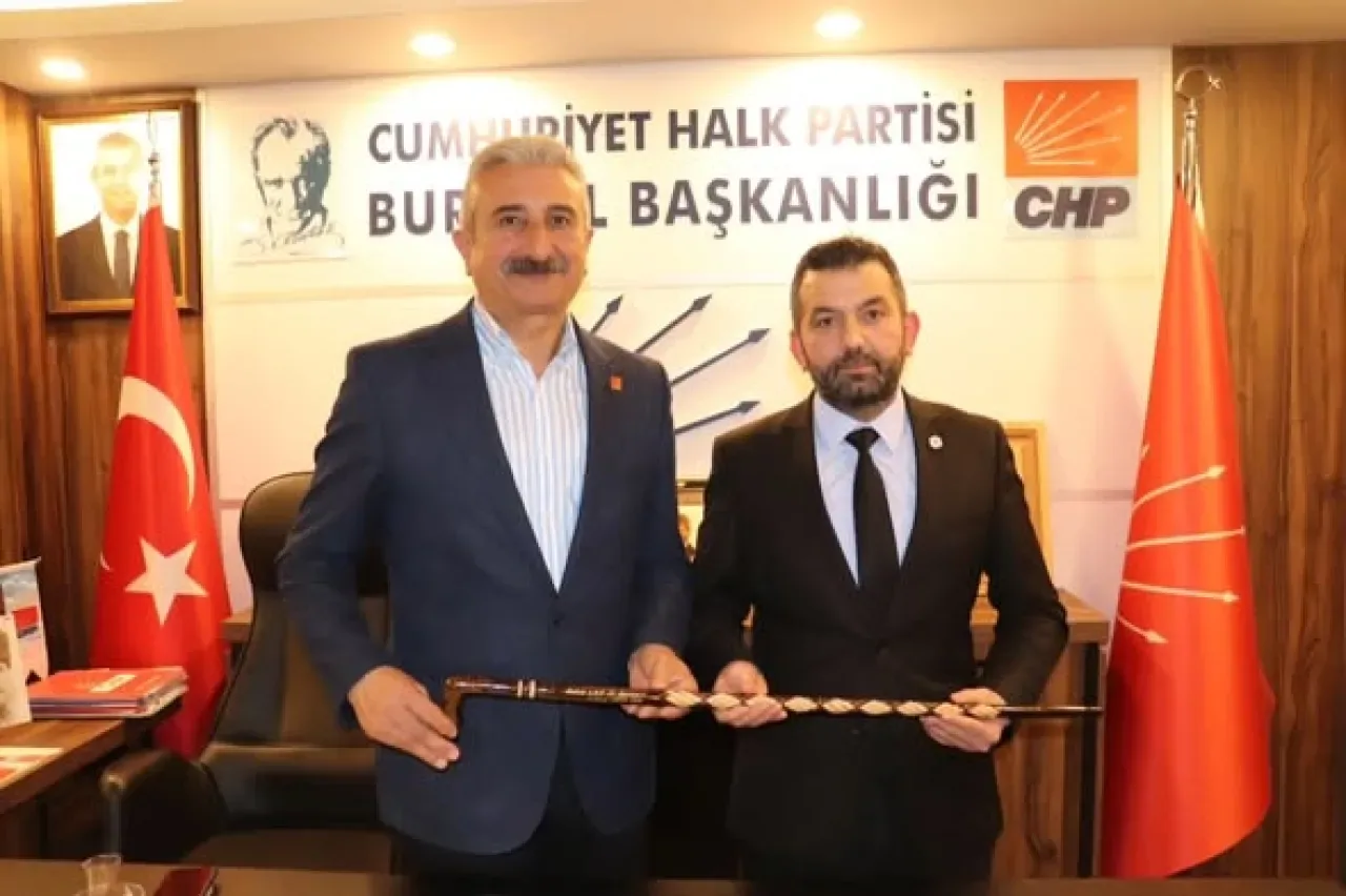 CHP Bursa İl Başkanı Nihat Yeşiltaş, Sivil Toplum Kuruluşu Temsilcileriyle Görüştü CHP Bursa İl Başkanı Nihat Yeşiltaş, Sivil Toplum Kuruluşu Temsilcileriyle Görüştü