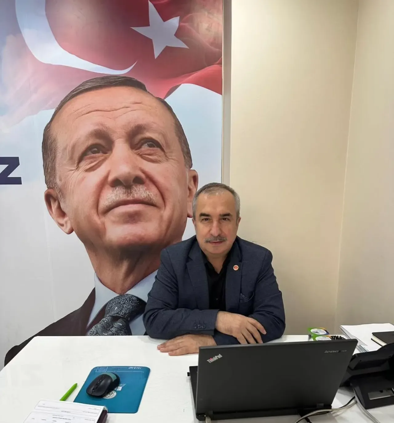 AK Parti Gaziosmanpaşa'da Vatandaşla İletişim Nöbeti Başladı AK Parti Gaziosmanpaşa'da Vatandaşla İletişim Nöbeti Başladı