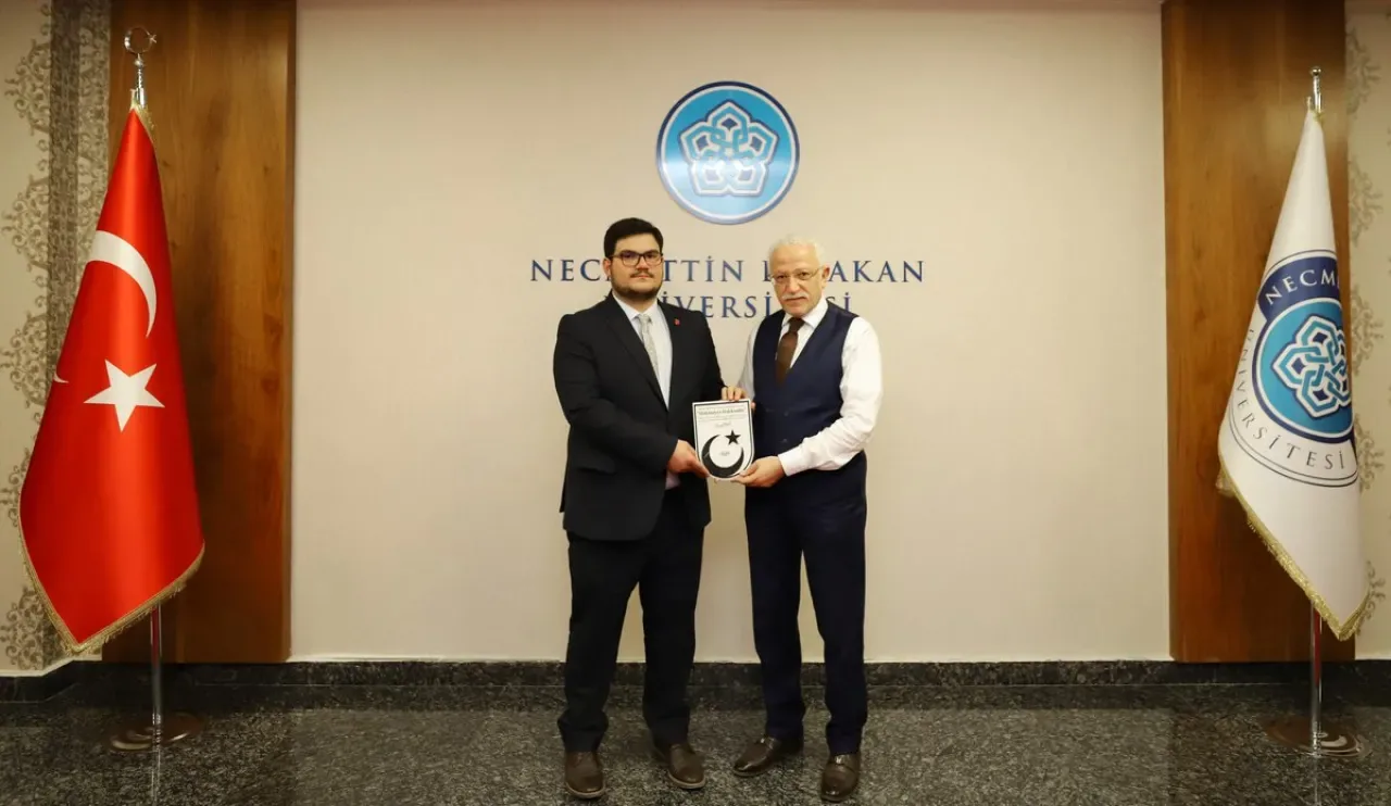 Milli Türk Talebe Birliği Konya İl Başkanı, Rektör Zorlu'yu Ziyaret Etti Milli Türk Talebe Birliği Konya İl Başkanı, Rektör Zorlu'yu Ziyaret Etti