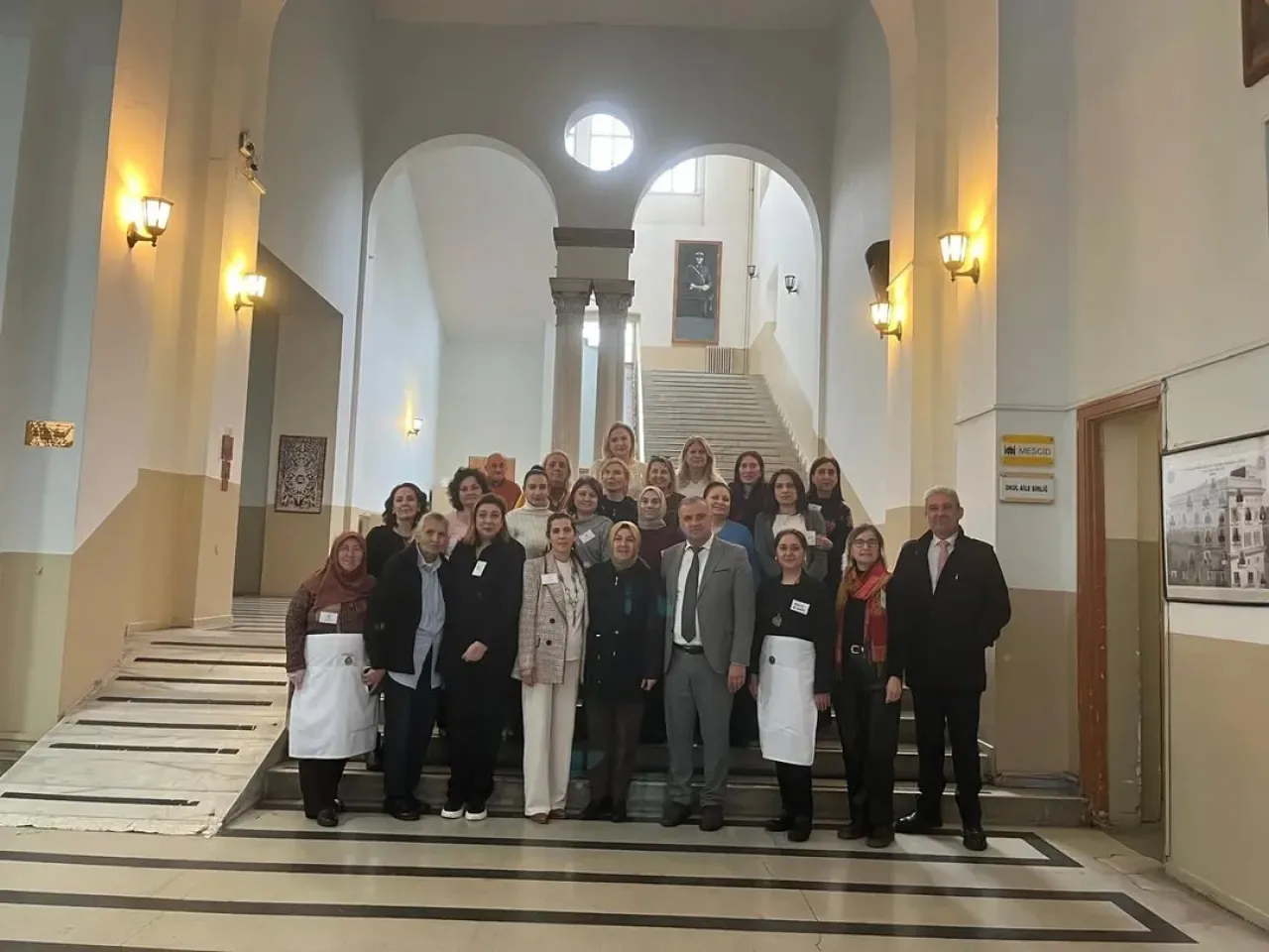 Şişli'de Meslek Lisesi Öğrencileri Kermesle Hünerlerini Sergiledi Şişli'de Meslek Lisesi Öğrencileri Kermesle Hünerlerini Sergiledi