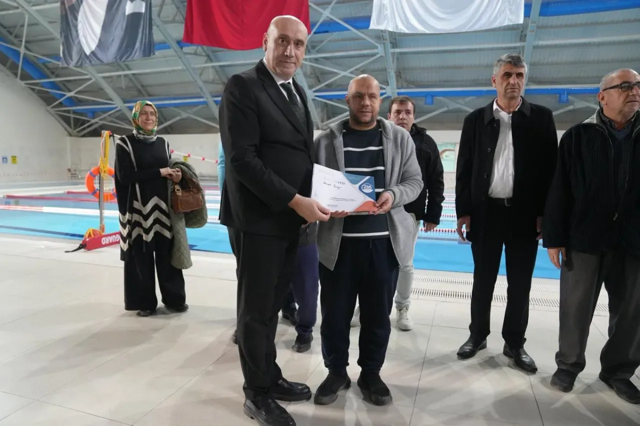 Konya'da Gençlik ve Spor İl Müdürlüğü'nde Tam Kapsamlı Eğitim Tamamlandı Konya'da Gençlik ve Spor İl Müdürlüğü'nde Tam Kapsamlı Eğitim Tamamlandı