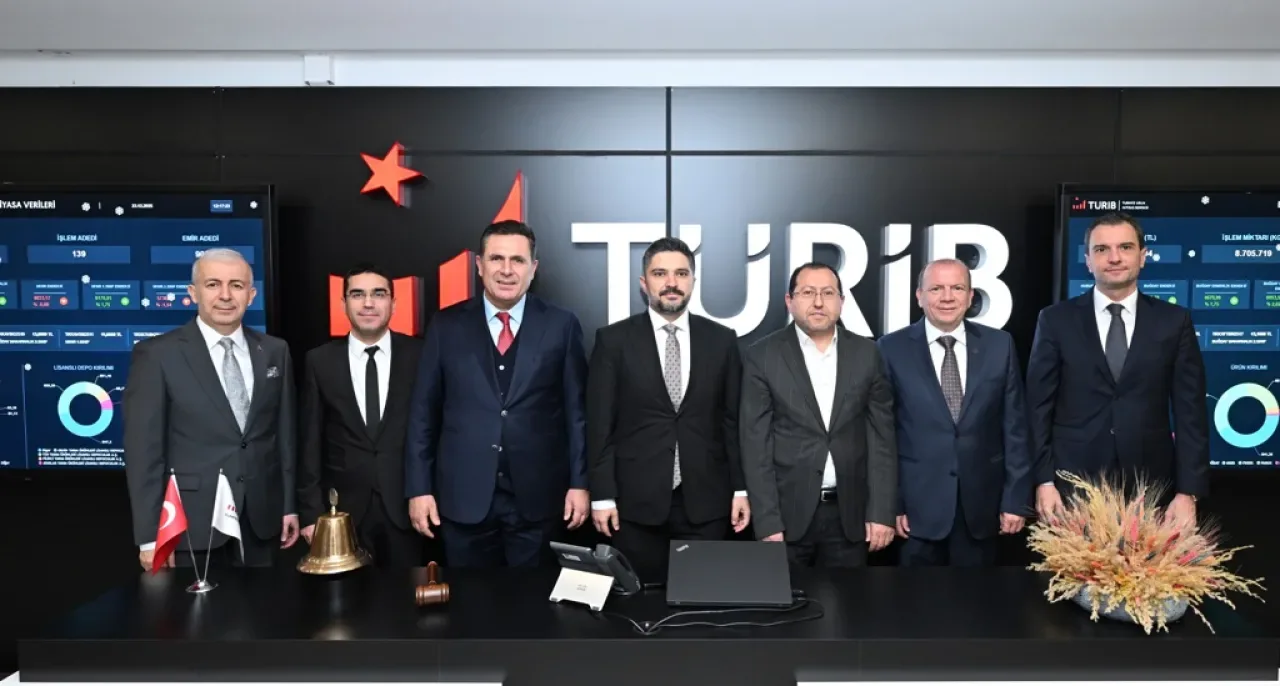 Bursa Ticaret Borsası Lideri Özer Matlı, TÜRİB'in Strateji Zirvesinde Bursa Ticaret Borsası Lideri Özer Matlı, TÜRİB'in Strateji Zirvesinde