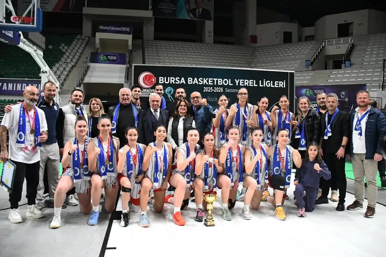 Nilüfer Belediyespor U18 Genç Kız Basketbol Takımı Bursa Şampiyonu Oldu Nilüfer Belediyespor U18 Genç Kız Basketbol Takımı Bursa Şampiyonu Oldu