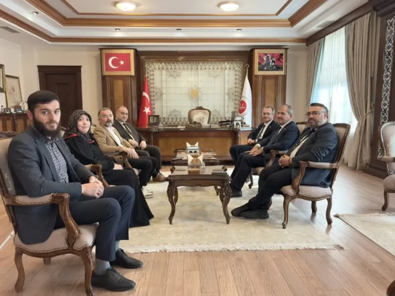 Adana'da "İdeal Aile Hayatı" Konferansı Öncesi Protokol Ziyareti Adana'da "İdeal Aile Hayatı" Konferansı Öncesi Protokol Ziyareti
