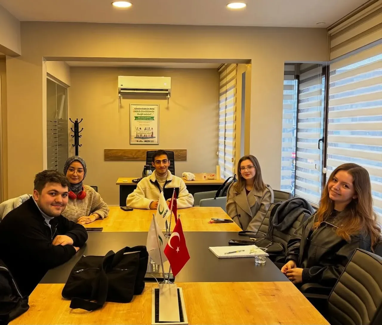 Yeşilay Üniversite Gençliği ile Üsküdar'da Buluştu Yeşilay Üniversite Gençliği ile Üsküdar'da Buluştu