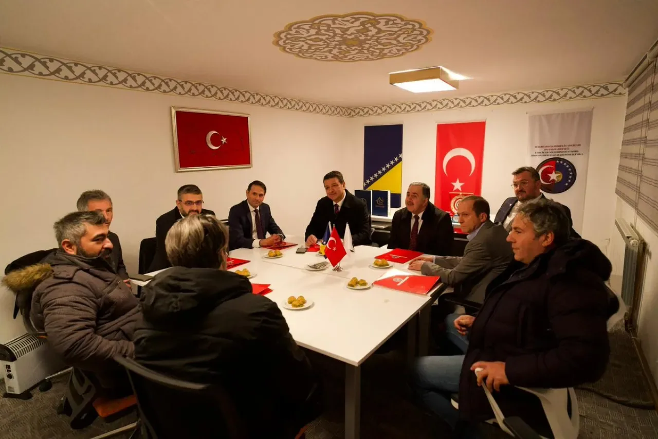Saadet Partisi'nden Bosna Hersek İş Dünyasına Ziyaret Saadet Partisi'nden Bosna Hersek İş Dünyasına Ziyaret