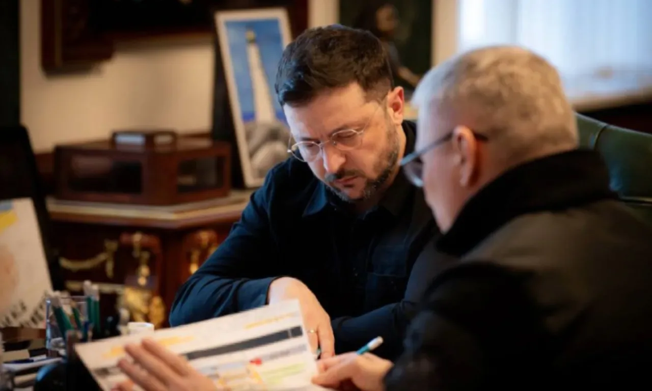 Zelensky Çin Uydularını Rus Saldırılarıyla Bağladı: Uzmanlar Uyarıyor Zelensky Çin Uydularını Rus Saldırılarıyla Bağladı: Uzmanlar Uyarıyor