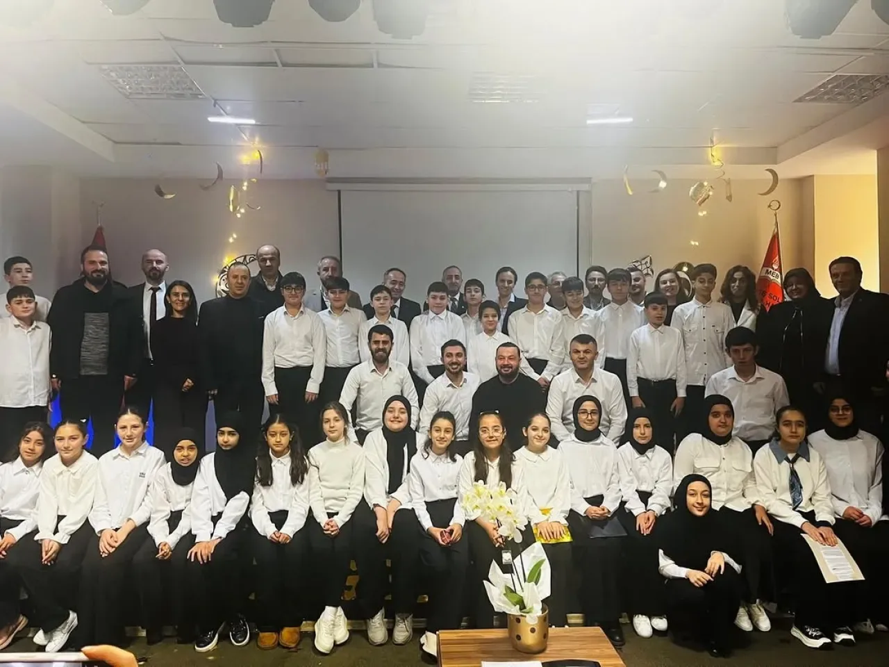 Esenyurt'ta Regaib Kandili, Eğitimin Kalbinde Kutlandı Esenyurt'ta Regaib Kandili, Eğitimin Kalbinde Kutlandı