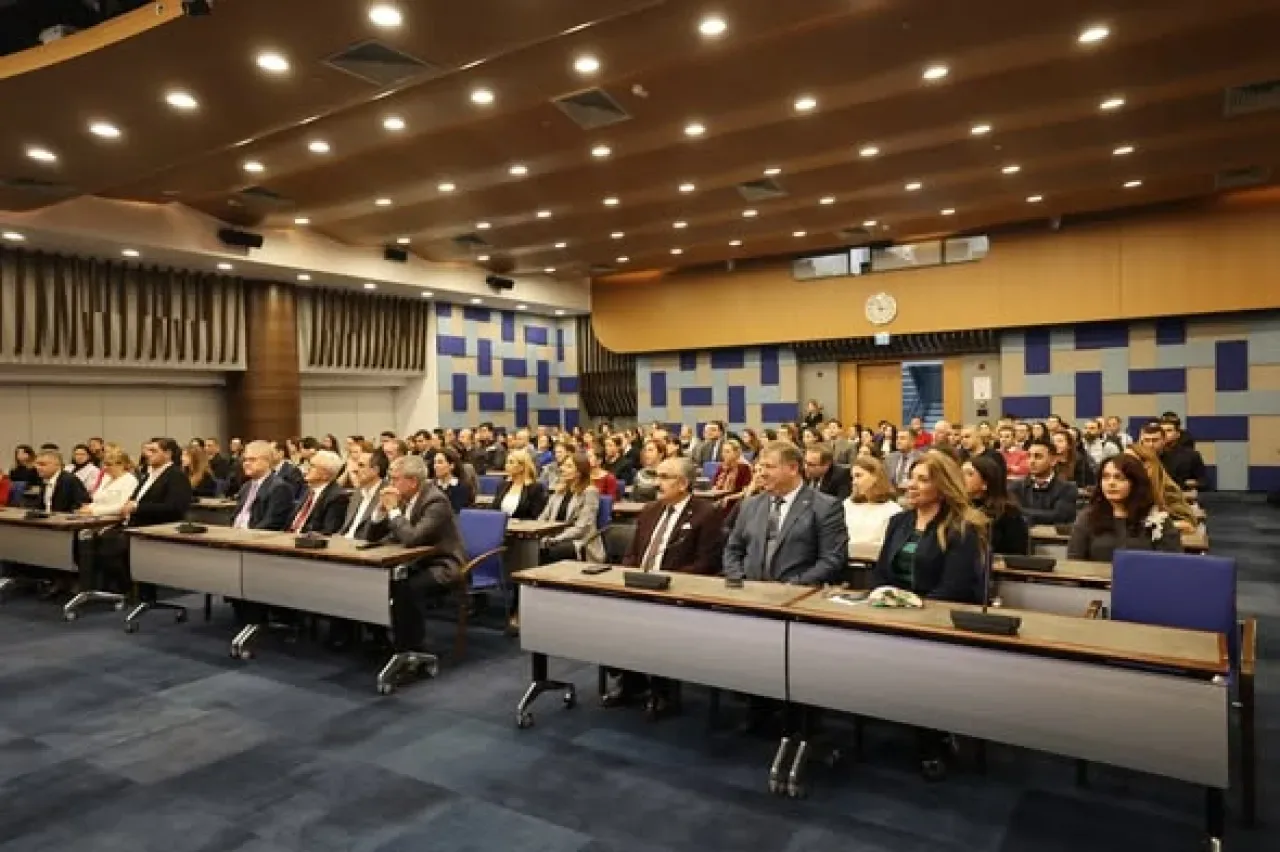 İzmir Ticaret Odası'ndan 2026'ya Coşkulu Merhaba İzmir Ticaret Odası'ndan 2026'ya Coşkulu Merhaba
