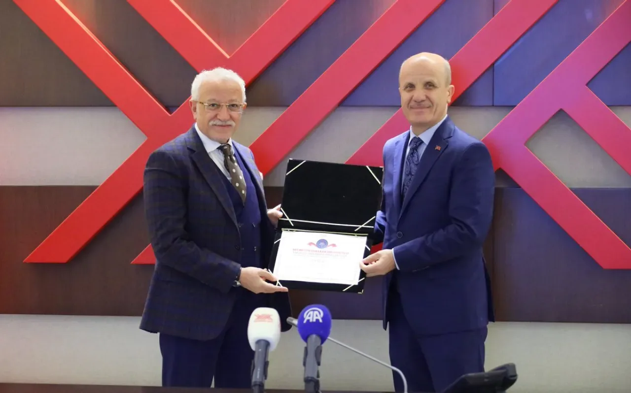 Necmettin Erbakan Üniversitesi, Engelsiz Üniversite Ödüllerinde Zirveye Oynuyor Necmettin Erbakan Üniversitesi, Engelsiz Üniversite Ödüllerinde Zirveye Oynuyor