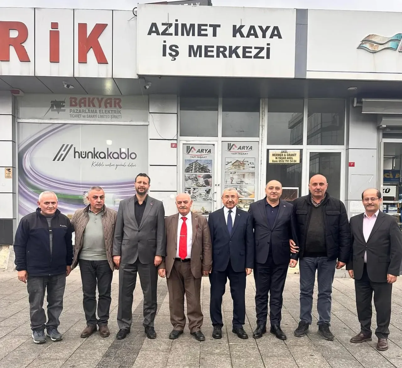 İsmail Erdem, Kağıthane'nin Kanaat Önderi Azimet Kaya'yı Ziyaret Etti İsmail Erdem, Kağıthane'nin Kanaat Önderi Azimet Kaya'yı Ziyaret Etti