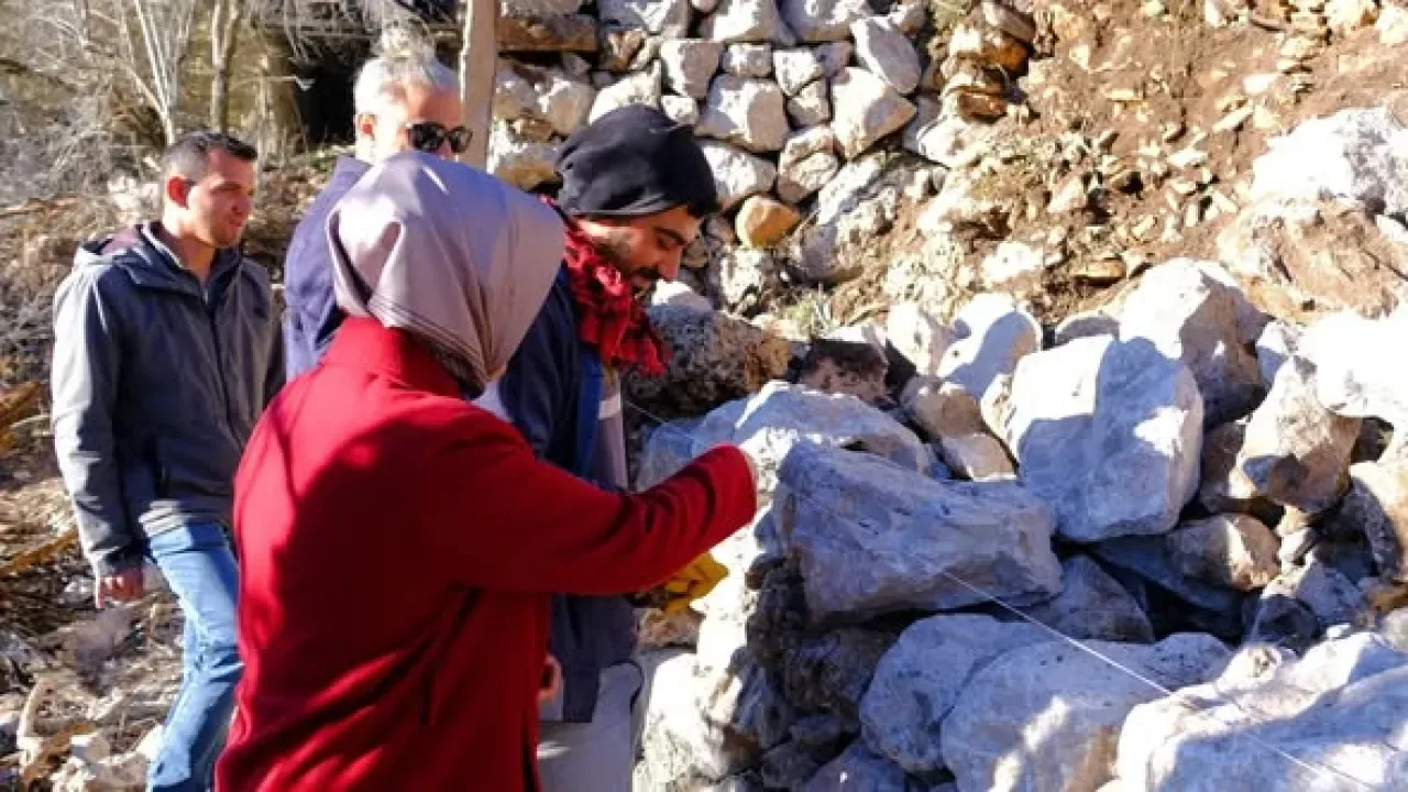 İbradı'da Yeni İstinat Duvarı Hizmete Açıldı İbradı'da Yeni İstinat Duvarı Hizmete Açıldı