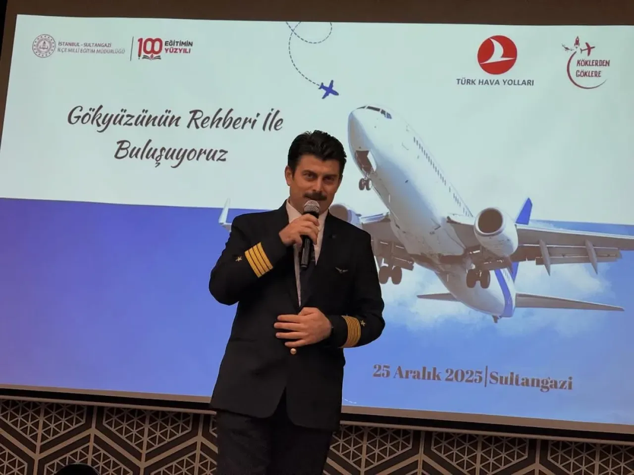 Kaptan Pilot Muhammet Huz, Sultangazili Öğrencilerle Buluştu Kaptan Pilot Muhammet Huz, Sultangazili Öğrencilerle Buluştu